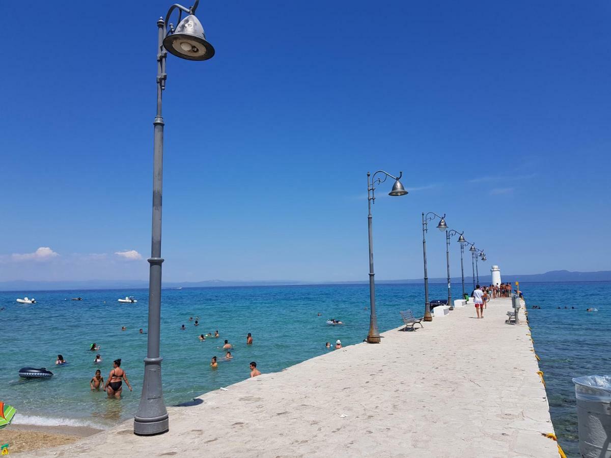 Luxury 2Br Apartment 50M From Beach Pefkochori Zewnętrze zdjęcie